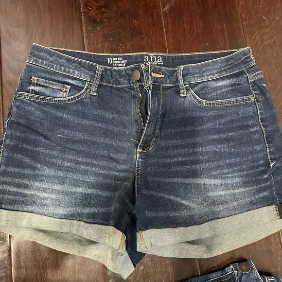 Ana Blue Denim Shorts Set Women’s Size 10 - Picture 3 of 4